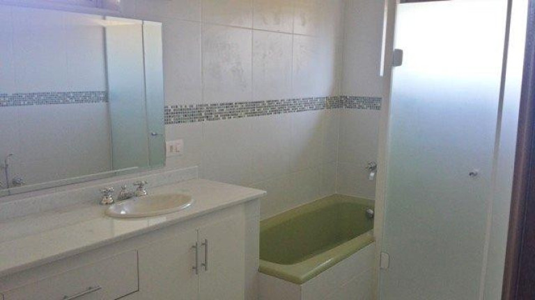 Imagem Casa com 4 Quartos à Venda, 690 m² em Pousada Dos Bandeirantes - Carapicuíba Imagem Casa com 4 Quartos à Venda, 690 m² em Pousada Dos Bandeirantes - Carapicuíba