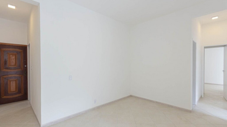 Imagem Imóvel com 3 Quartos à Venda, 82 m² em Copacabana - Rio De Janeiro Imagem Imóvel com 3 Quartos à Venda, 82 m² em Copacabana - Rio De Janeiro