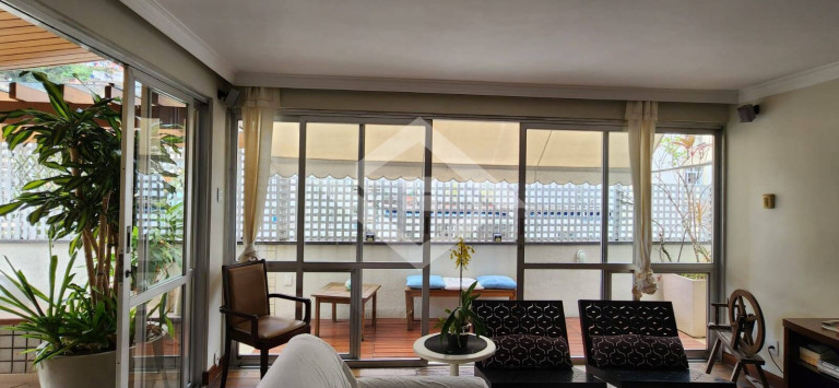 Imagem Cobertura com 3 Quartos à Venda, 180 m² em Copacabana - Rio De Janeiro Imagem Cobertura com 3 Quartos à Venda, 180 m² em Copacabana - Rio De Janeiro
