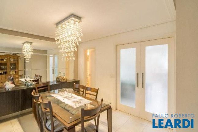 Imagem Casa de Condomínio com 4 Quartos à Venda, 255 m² em Vila Floresta - Santo André Imagem Casa de Condomínio com 4 Quartos à Venda, 255 m² em Vila Floresta - Santo André