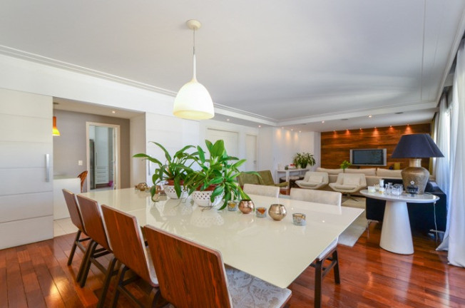 Imagem Apartamento com 3 Quartos à Venda, 202 m² em Moema - São Paulo Imagem Apartamento com 3 Quartos à Venda, 202 m² em Moema - São Paulo