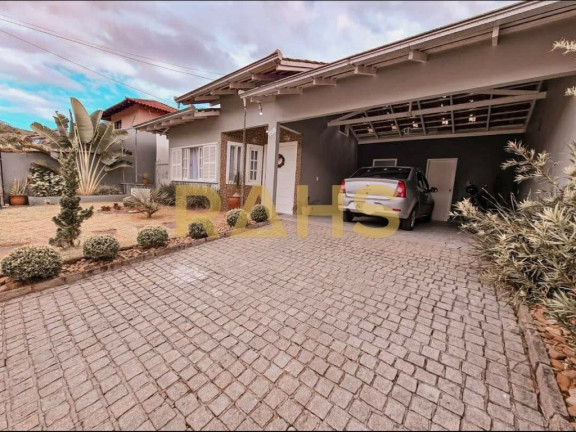 Imagem Casa com 4 Quartos à Venda, 187 m² em Bom Retiro - Joinville Imagem Casa com 4 Quartos à Venda, 187 m² em Bom Retiro - Joinville