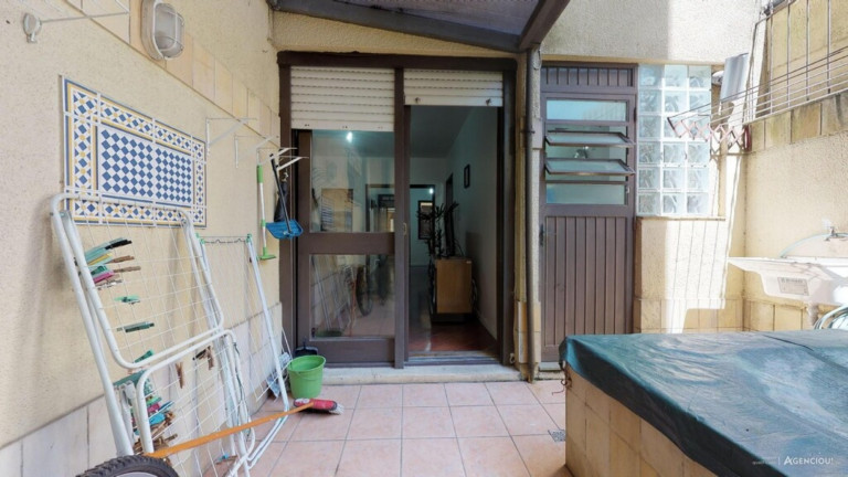 Imagem Imóvel com 2 Quartos à Venda, 94 m² em Petrópolis - Porto Alegre Imagem Imóvel com 2 Quartos à Venda, 94 m² em Petrópolis - Porto Alegre