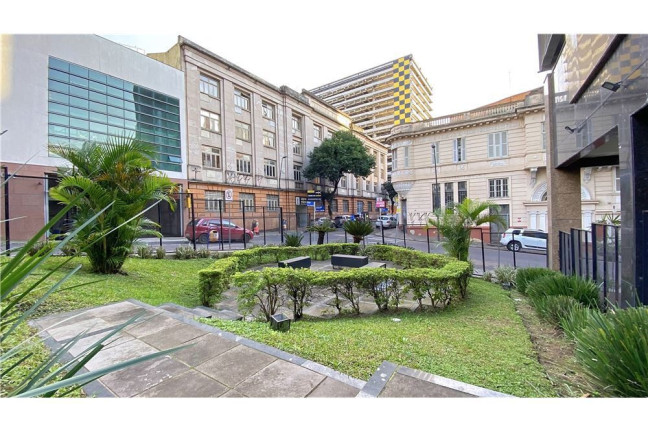 Imagem Sala Comercial à Venda, em Centro Histórico - Porto Alegre Imagem Sala Comercial à Venda, em Centro Histórico - Porto Alegre