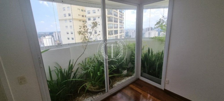 Imagem Apartamento com 3 Quartos à Venda, 195 m² em Vila Sofia - São Paulo