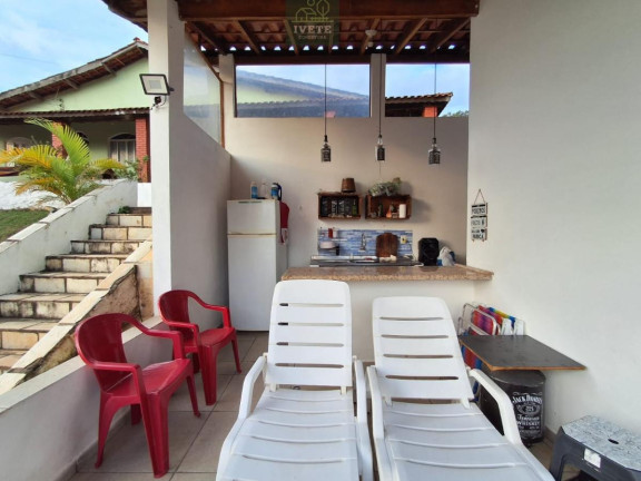 Imagem Chácara com 3 Quartos à Venda, 190 m²