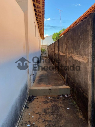 Imagem Casa com 2 Quartos à Venda, 460 m² em Vila Silvares - Birigui