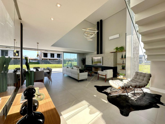 Imagem Casa com 4 Quartos à Venda, em Centro - Xangri-la Imagem Casa com 4 Quartos à Venda, em Centro - Xangri-la