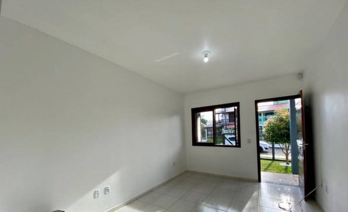 Imagem Casa com 2 Quartos à Venda, 79 m² em Arco-íris - Capão Da Canoa