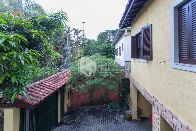 Imagem Sobrado com 4 Quartos à Venda, 205 m² em Vila Irmãos Arnoni - São Paulo