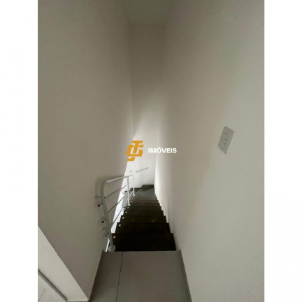 Imagem Casa com 2 Quartos à Venda, 50 m² em Espinheiros - Itajaí