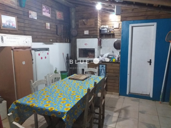 Imagem Casa com 3 Quartos à Venda, 125 m² em Centenário - Torres
