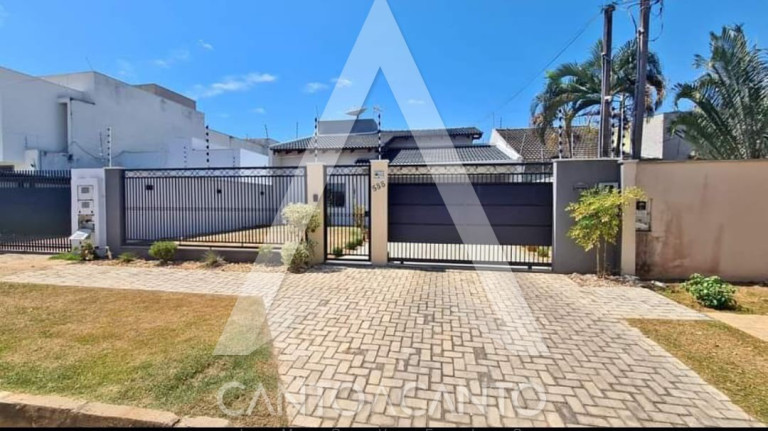 Casa com 3 Quartos à Venda, 385 m² em Residencial Florença - Sinop
