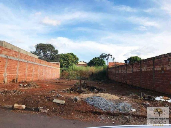 Terreno à Venda, 324 m² em Condomínio Das Esmeraldas - Goiânia