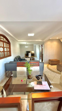 Imagem Casa com 3 Quartos à Venda, 450 m² em Marcílio De Noronha - Viana Imagem Casa com 3 Quartos à Venda, 450 m² em Marcílio De Noronha - Viana