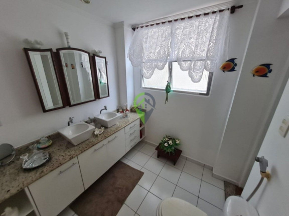 Imagem Apartamento com 3 Quartos à Venda, 200 m² em Gonzaga - Santos Imagem Apartamento com 3 Quartos à Venda, 200 m² em Gonzaga - Santos