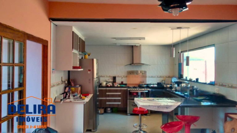Imagem Casa com 4 Quartos à Venda, 360 m² em Samambaia - Mairiporã Imagem Casa com 4 Quartos à Venda, 360 m² em Samambaia - Mairiporã