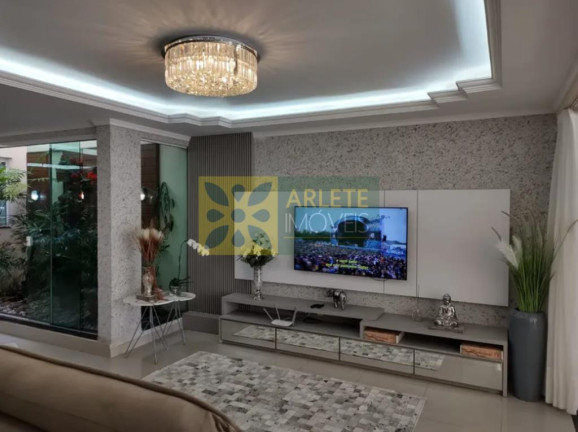 Imagem Sobrado com 3 Quartos à Venda, 191 m² em Balneário Perequê - Porto Belo