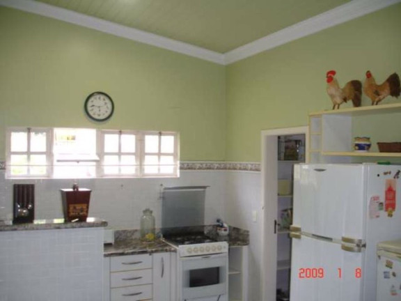Imagem Casa com 5 Quartos à Venda, 200 m² em Estrada Do Coco - Lauro De Freitas
