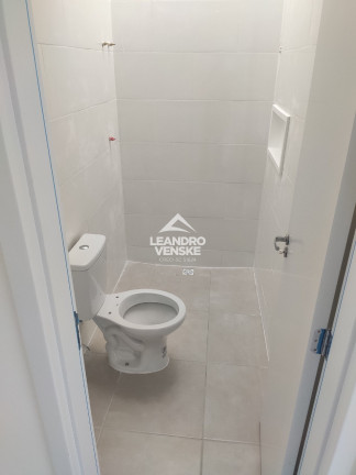 Imagem Sobrado com 2 Quartos à Venda,  em Santa Catarina - Joinville
