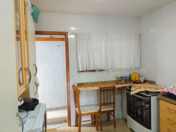 Imagem Casa com 2 Quartos à Venda, 106 m² em Tijuca - Teresópolis
