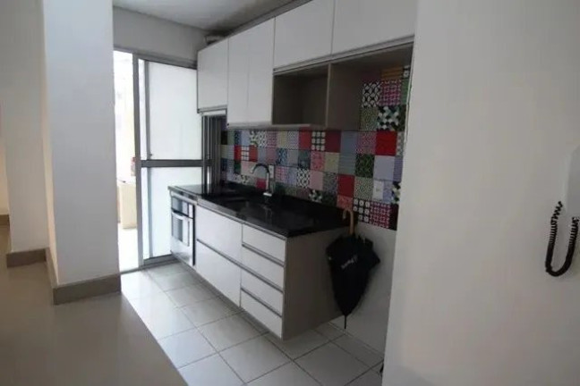 Imagem Apartamento com 3 Quartos à Venda, 68 m² em Guaíra - Curitiba