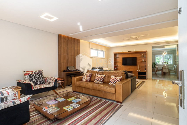 Casa com 4 Quartos à Venda, 307 m² em Jardim Prudência - São Paulo