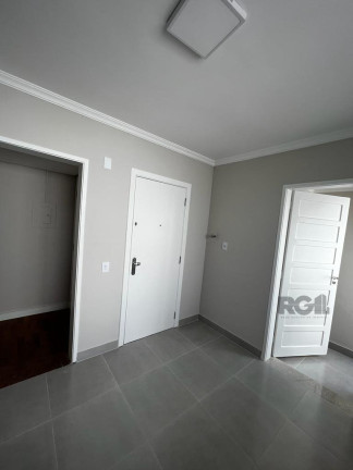 Imagem Apartamento com 3 Quartos à Venda, 120 m² em Petrópolis - Porto Alegre Imagem Apartamento com 3 Quartos à Venda, 120 m² em Petrópolis - Porto Alegre