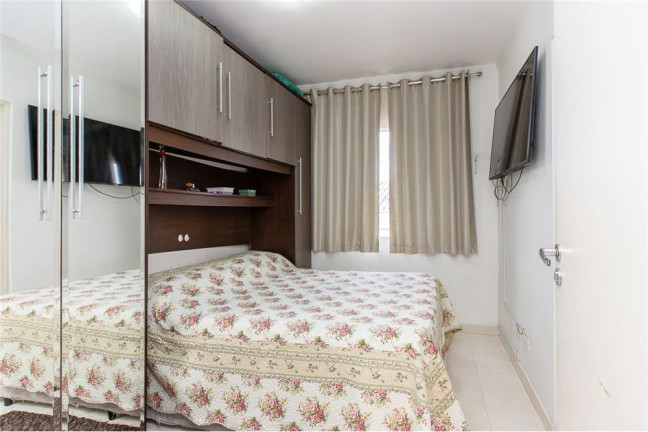 Imagem Casa com 2 Quartos à Venda, em Vila Carmosina - São Paulo Imagem Casa com 2 Quartos à Venda, em Vila Carmosina - São Paulo