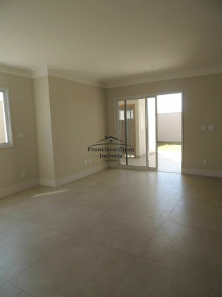 Imagem Sobrado com 3 Quartos à Venda, 256 m² em Village Mantiqueira - Guaratinguetá