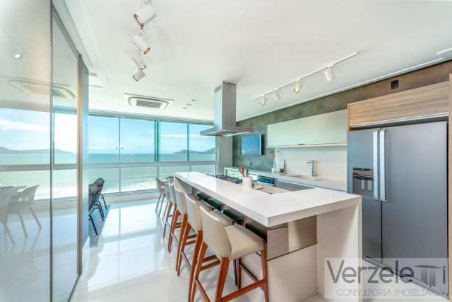 Imagem Apartamento com 4 Quartos à Venda, 320 m² em Centro - Balneário Camboriú Imagem Apartamento com 4 Quartos à Venda, 320 m² em Centro - Balneário Camboriú