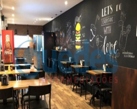 Sala Comercial à Venda, 200 m² em Indianópolis - São Paulo
