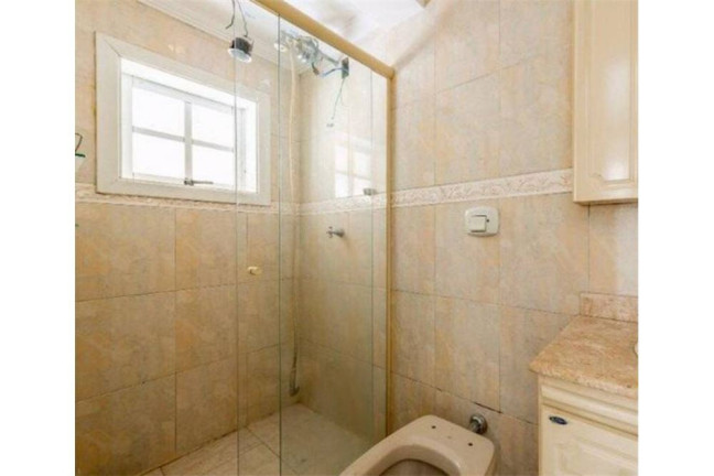 Imagem Casa com 4 Quartos à Venda, em Vila Assunção - Porto Alegre Imagem Casa com 4 Quartos à Venda, em Vila Assunção - Porto Alegre