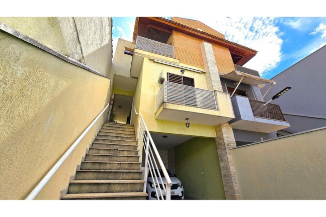 Casa com 4 Quartos à Venda, 210 m² em Vila Romana - São Paulo