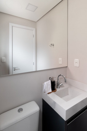 Imagem Imóvel com 1 Quarto à Venda, 30 m² em Cidade Baixa - Porto Alegre Imagem Imóvel com 1 Quarto à Venda, 30 m² em Cidade Baixa - Porto Alegre