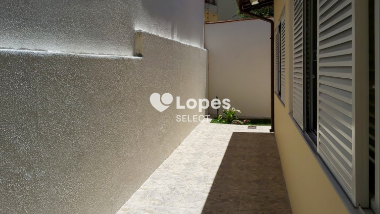 Imagem Casa com 3 Quartos à Venda, em Jardim Celani - Valinhos Imagem Casa com 3 Quartos à Venda, em Jardim Celani - Valinhos