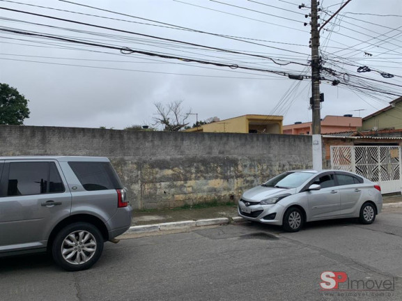 Terreno à Venda, 2.700 m² em Parada Xv De Novembro - São Paulo