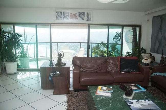Imagem Cobertura com 4 Quartos à Venda, 757 m² em Enseada - Guarujá Imagem Cobertura com 4 Quartos à Venda, 757 m² em Enseada - Guarujá