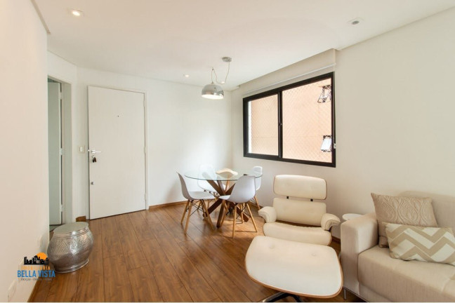 Apartamento com 2 Quartos à Venda,  em Moema - São Paulo