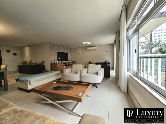 Imagem Apartamento com 3 Quartos à Venda, 187 m² em Itaim Bibi - São Paulo Imagem Apartamento com 3 Quartos à Venda, 187 m² em Itaim Bibi - São Paulo