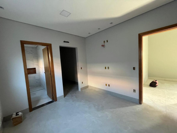 Imagem Casa com 3 Quartos à Venda, 250 m² em Condomínio Primor Das Torres - Cuiabá