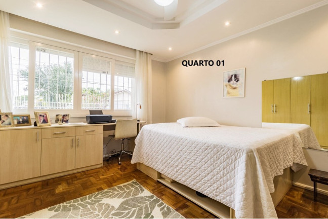 Imagem Casa com 3 Quartos à Venda, 290 m² em Jardim Europa - Porto Alegre Imagem Casa com 3 Quartos à Venda, 290 m² em Jardim Europa - Porto Alegre