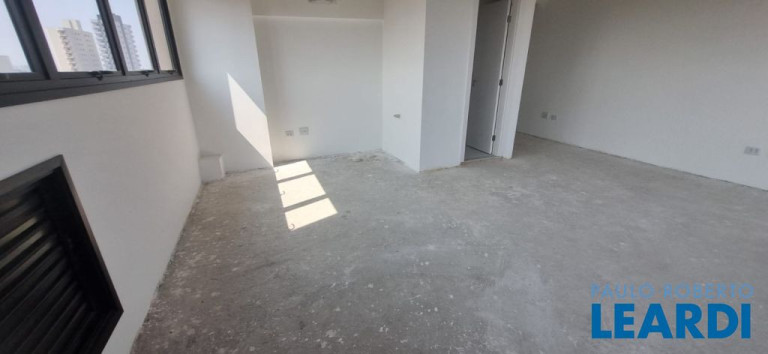 Foto do imóvel Sala Comercial à Venda, 36 m² em Vila Assunção - Santo André