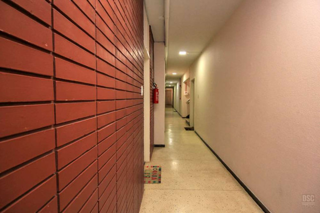 Imagem Imóvel com 1 Quarto à Venda, 28 m² em Petrópolis - Porto Alegre