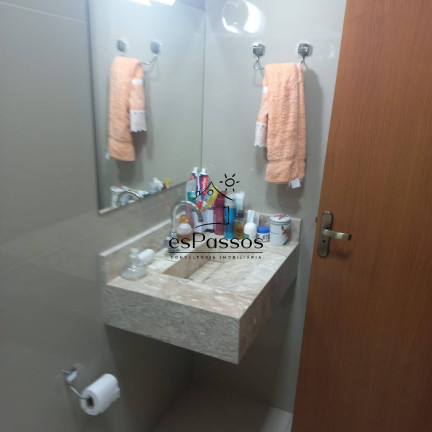 Imagem Casa com 3 Quartos à Venda, 360 m² em Nsa Aparecida - Florestal