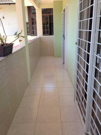 Imagem Casa com 3 Quartos à Venda, 250 m² em Anita Garibaldi - Joinville Imagem Casa com 3 Quartos à Venda, 250 m² em Anita Garibaldi - Joinville
