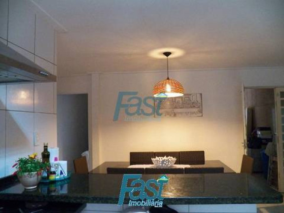 Imagem Casa com 3 Quartos à Venda, 300 m² em Coophamil - Cuiabá