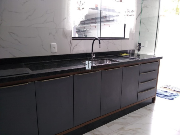 Imagem Sobrado com 2 Quartos à Venda, 240 m² em Quinta Dos Açorianos - Barra Velha Imagem Sobrado com 2 Quartos à Venda, 240 m² em Quinta Dos Açorianos - Barra Velha