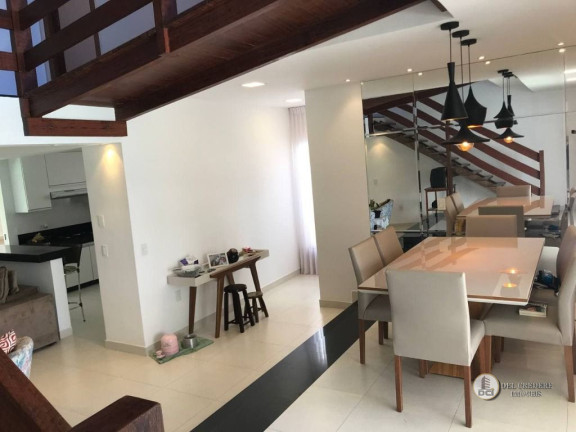 Imagem Casa com 3 Quartos à Venda, 280 m² Imagem Casa com 3 Quartos à Venda, 280 m²