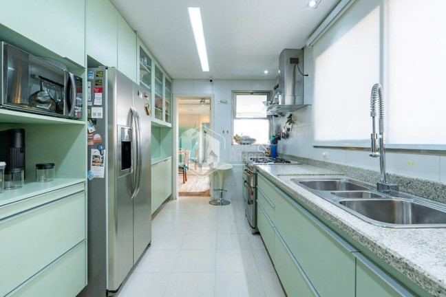 Imagem Apartamento com 3 Quartos à Venda, 250 m² em Vila Suzana - São Paulo Imagem Apartamento com 3 Quartos à Venda, 250 m² em Vila Suzana - São Paulo